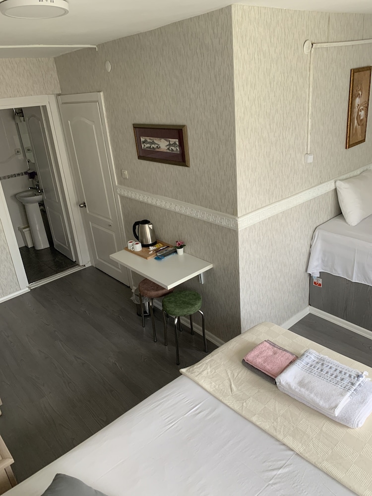 غرفة عائلية ثلاثية بسرير كينج، ANTIK SOFIA HOTEL 2/4