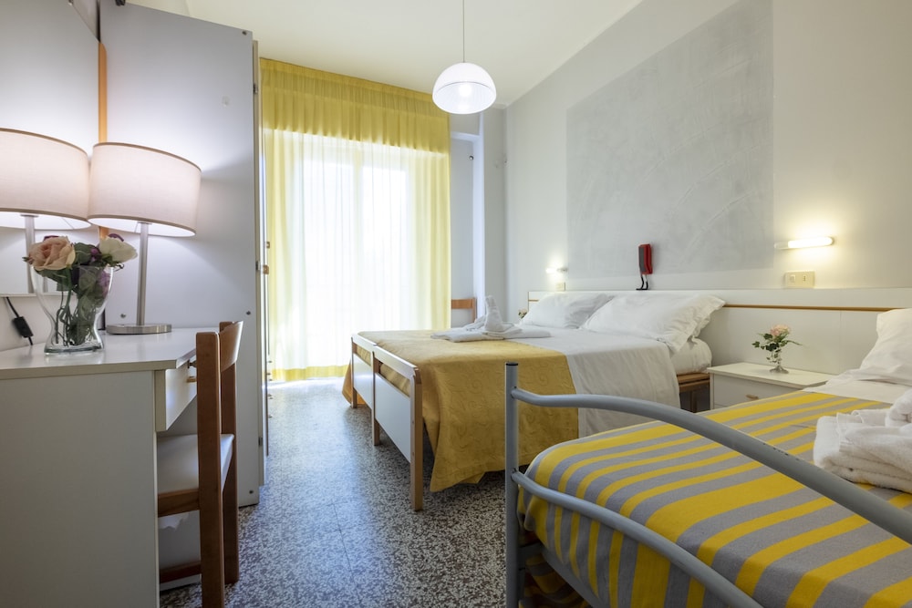 Hotel Giumer 8/28
