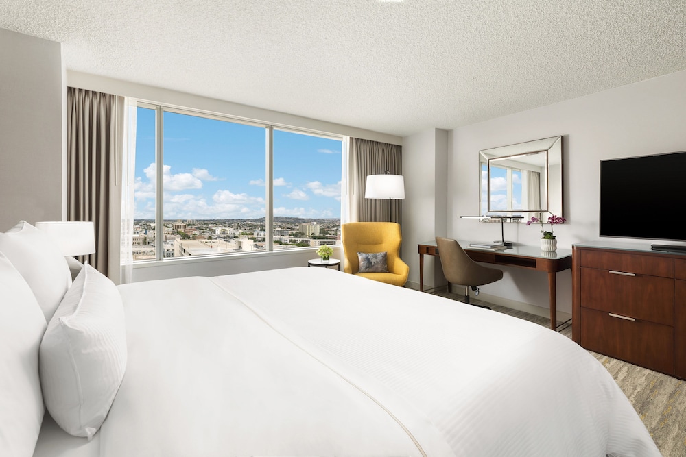 Westin Long Beach 11/52