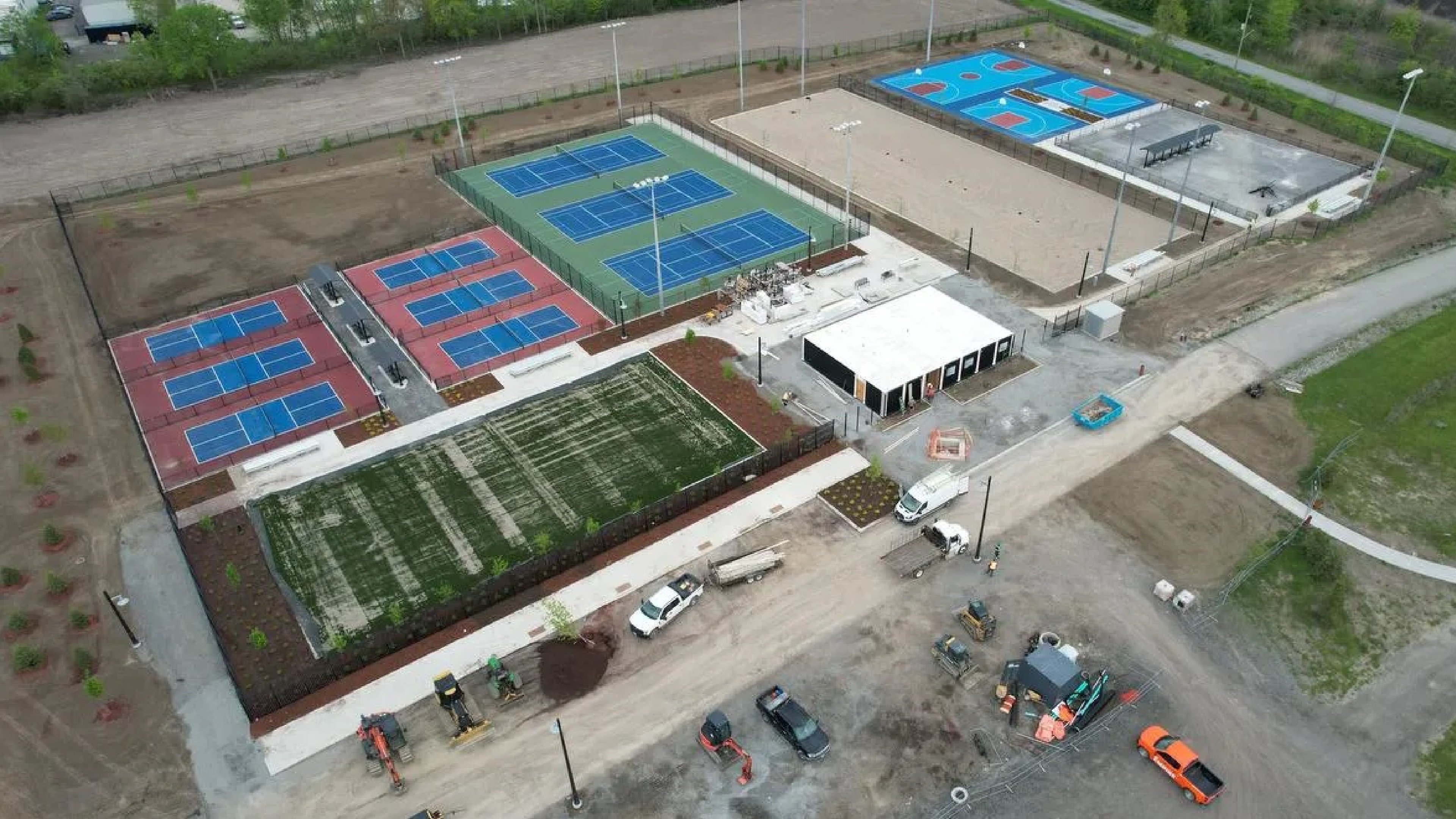 Holiday Inn Express and Suites Welland 34/65
