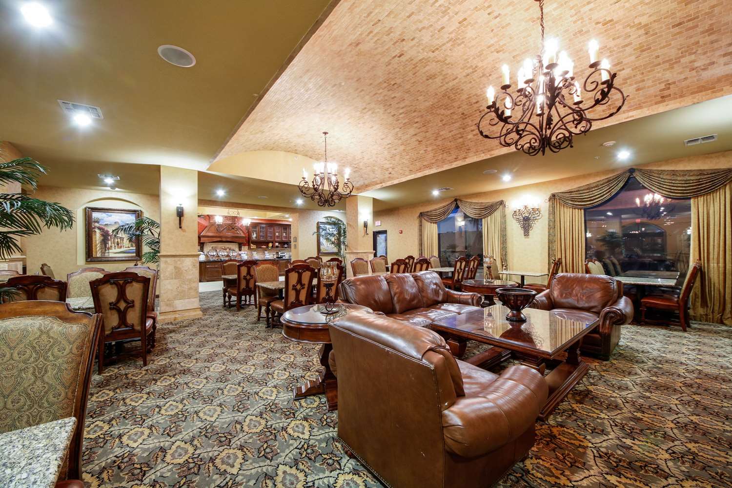 Comfort Suites Alamo Riverwalk 20/35