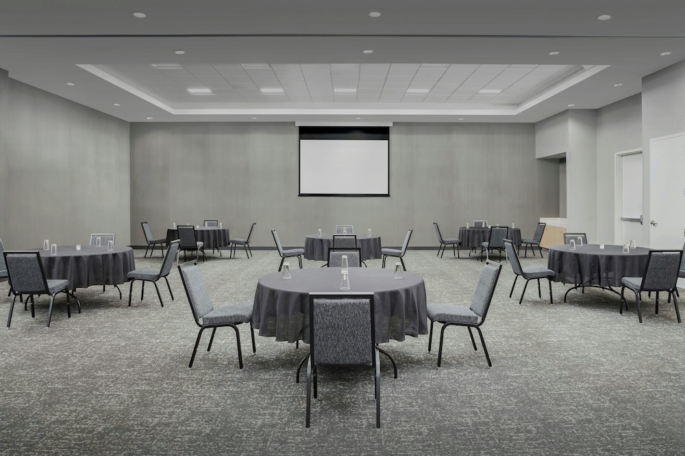 TownePlace Suites by Marriott Forney 24/37