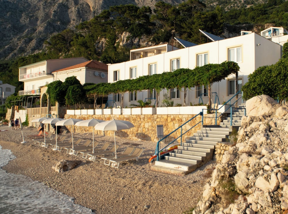 Beach Hotel Croatia 29/50