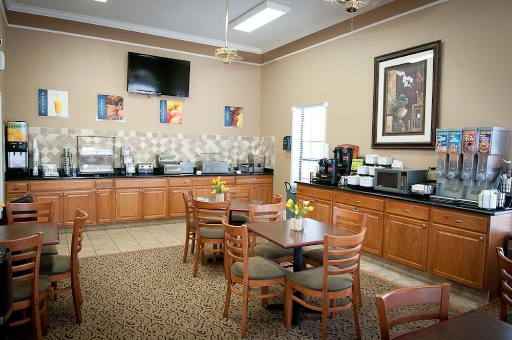 Best Western Inn Of Brenham 30/33