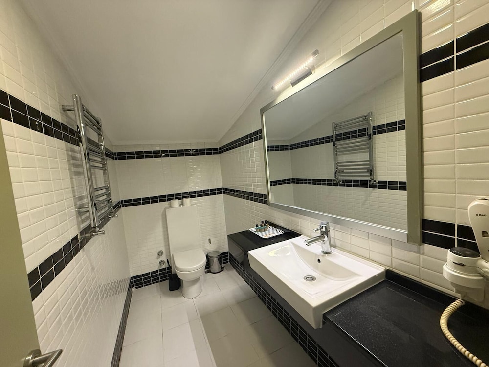 Hotellino 63/63