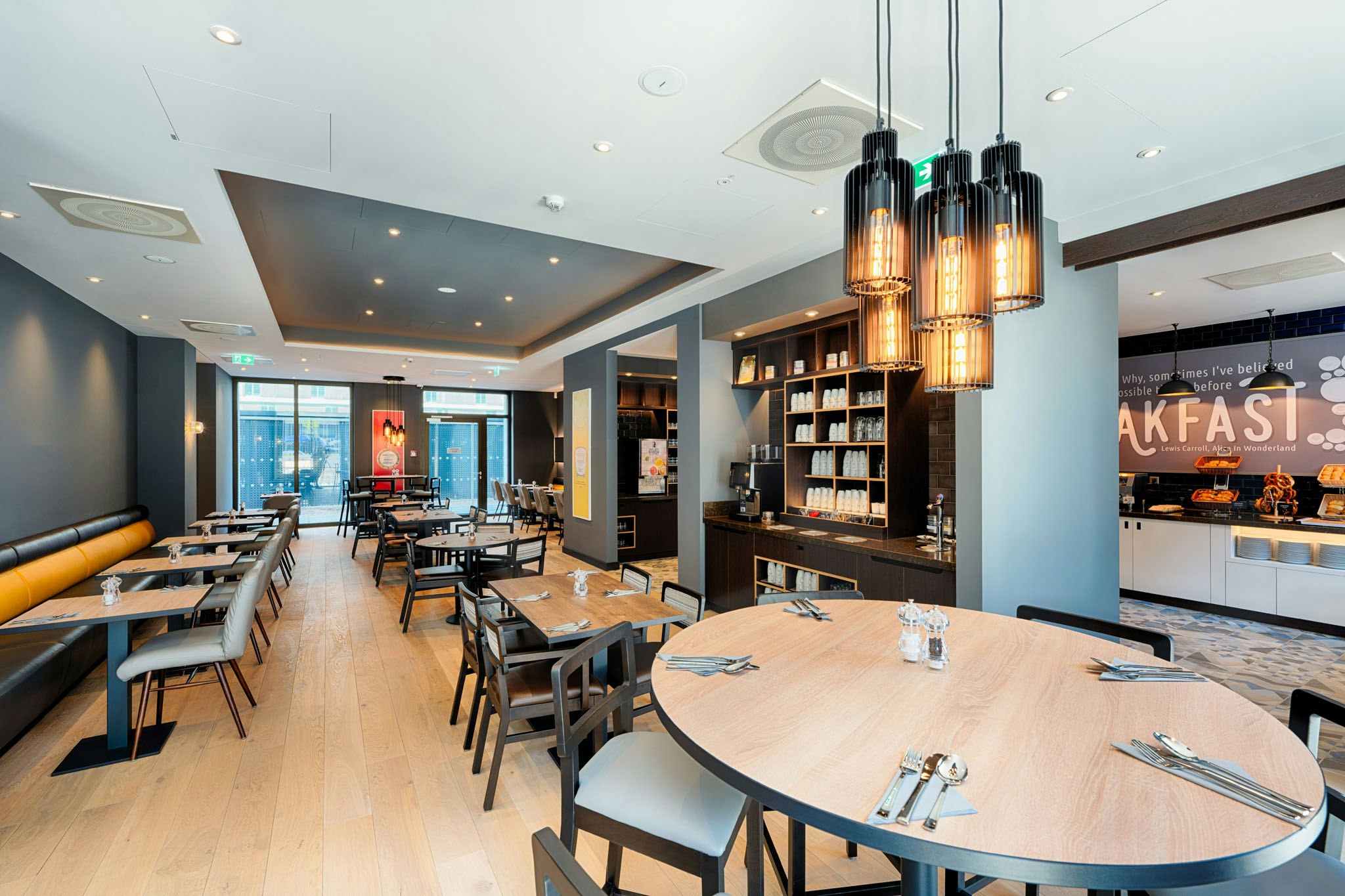 Premier Inn Darmstadt City Centre 35/45