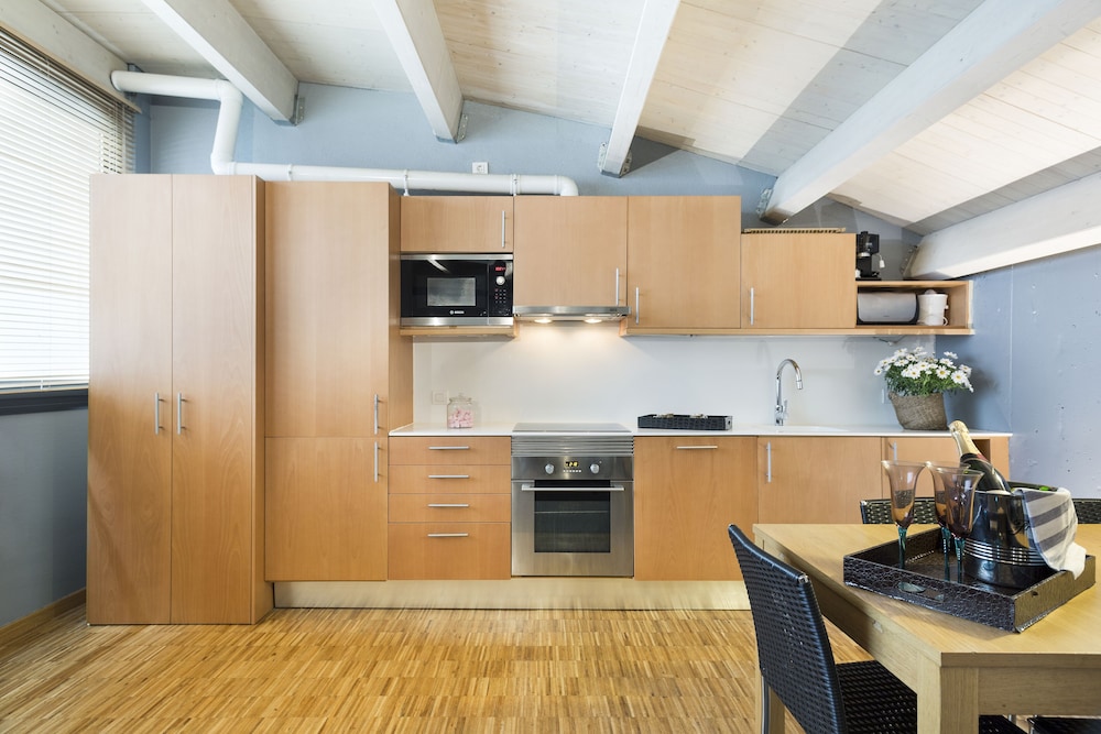 My Space Barcelona Executive Apartments 6/50