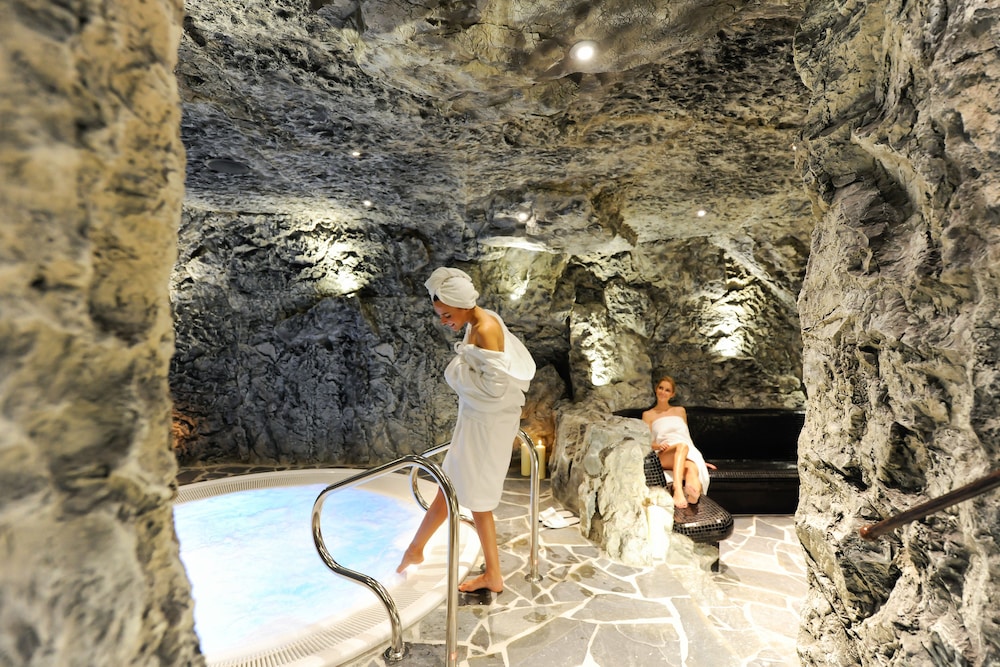 Chasa Montana Hotel and Spa 26/57