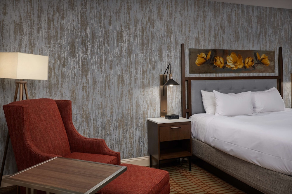 Virginia Crossings Hotel Conference Center 10/41