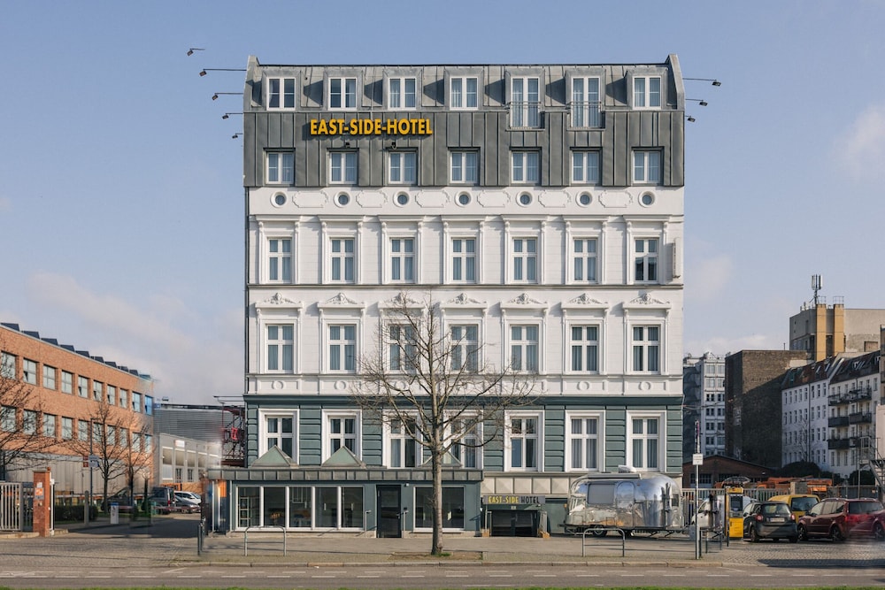 EAST SIDE CITY HOTEL 3/55