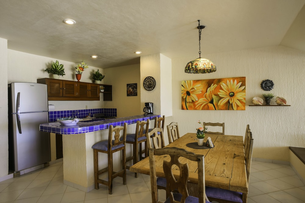 Villas De Rosa Beach Resort 37/68