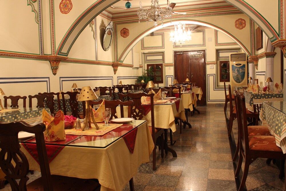 Hotel Madhuban 44/51