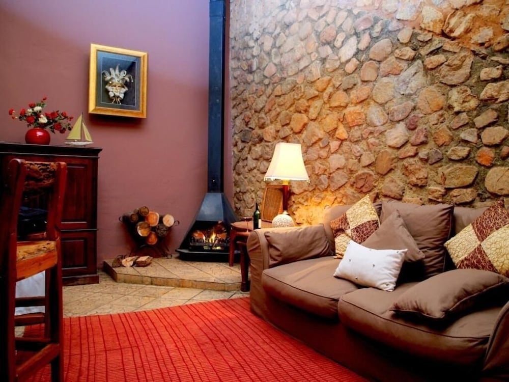 La Dolce Vita Guest House 25/50