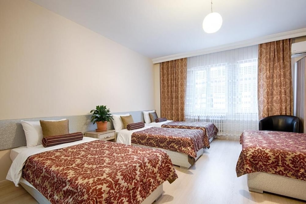 Dinar Hotel 19/43