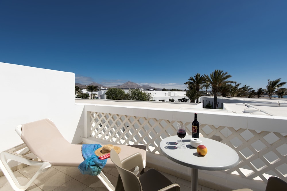 Hotel Las Costas 3/65