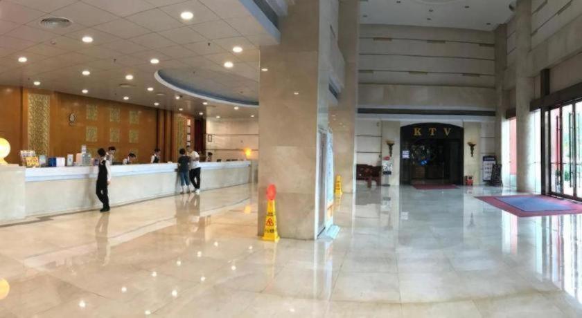 Huiquan Hotel 11/46