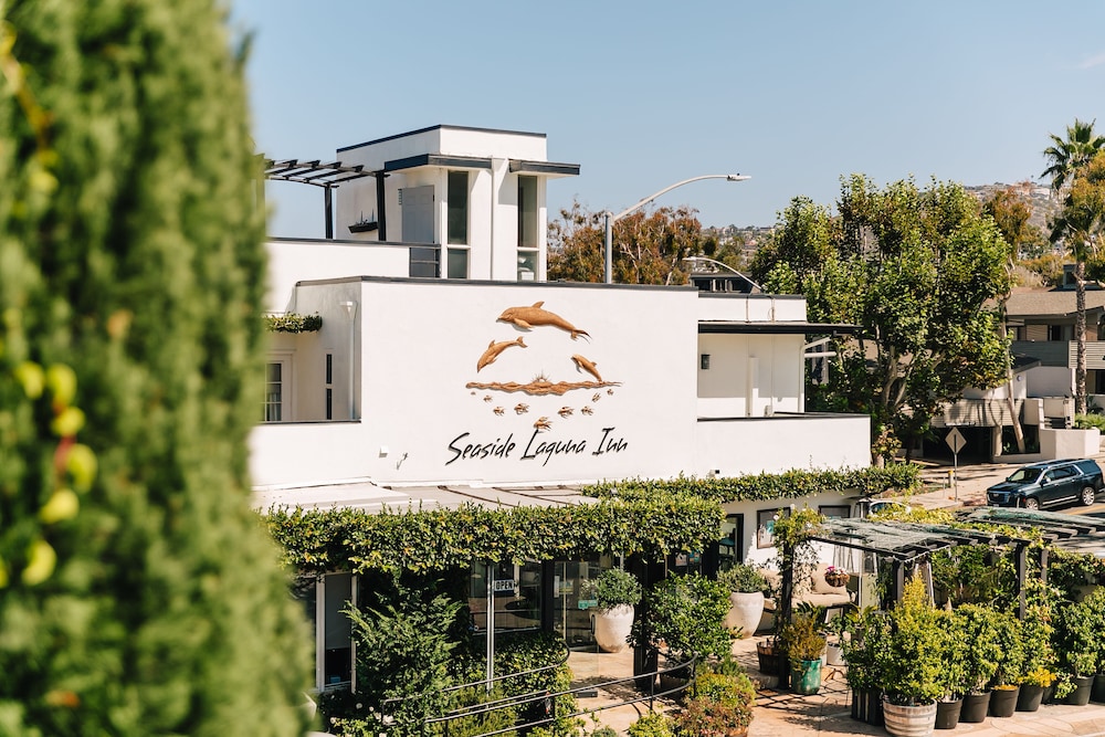 Seaside Laguna Inn & Suites 5/50