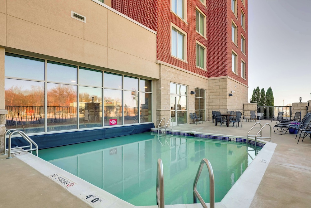 Drury Inn Suites Mt Vernon 29/50