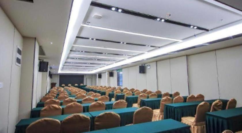 City Comfort Inn Nanning Jiangnan Bus Station Branch 46/50