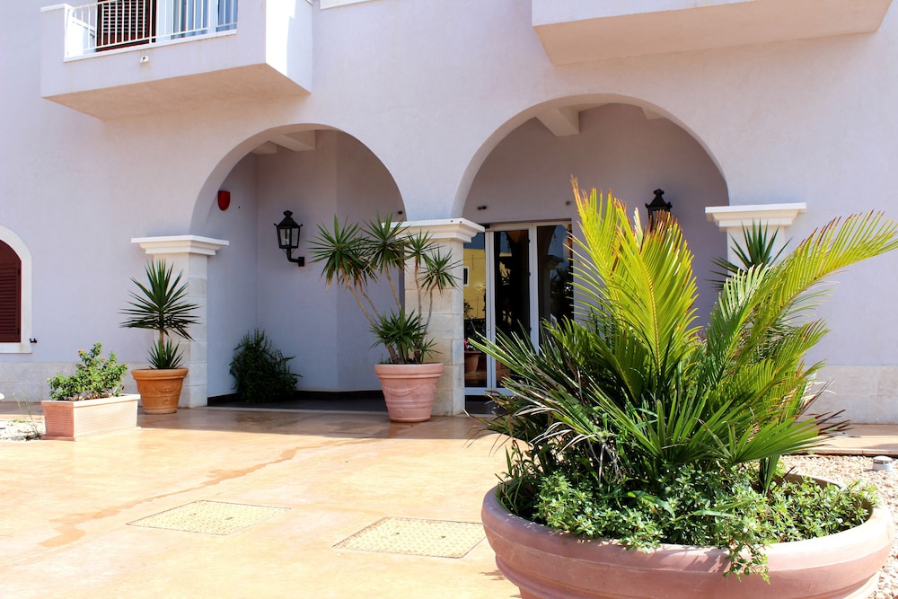 Hotel O Scia 46/50