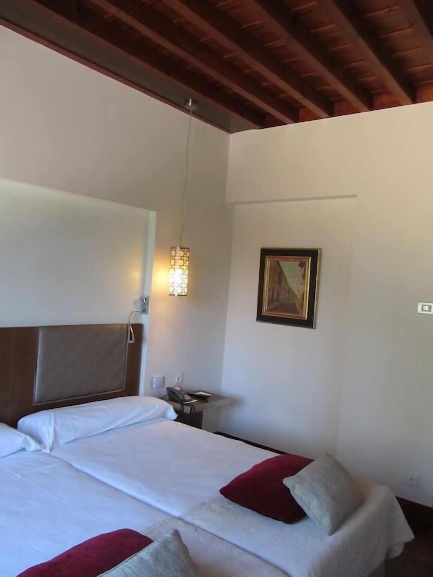 STANDARD, TWIN BEDS