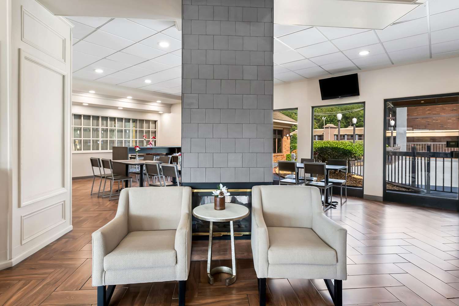 Quality Inn and Suites Fayetteville I-95, NC 31/36