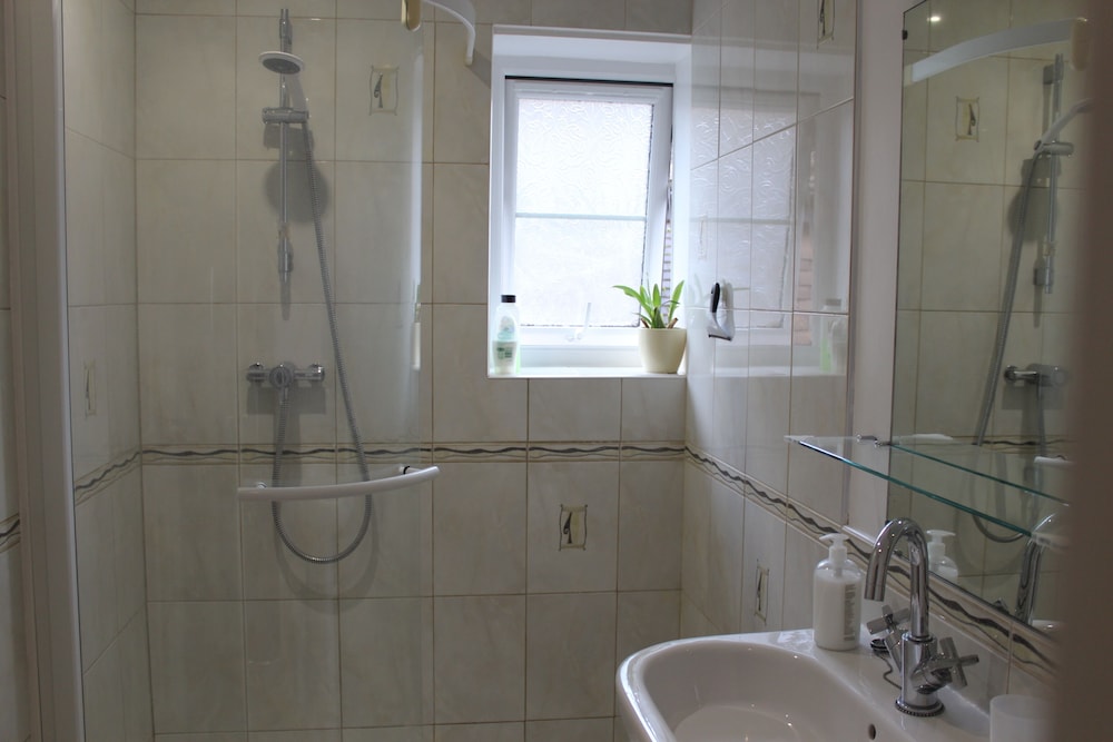 Oxfordbnb 12/49