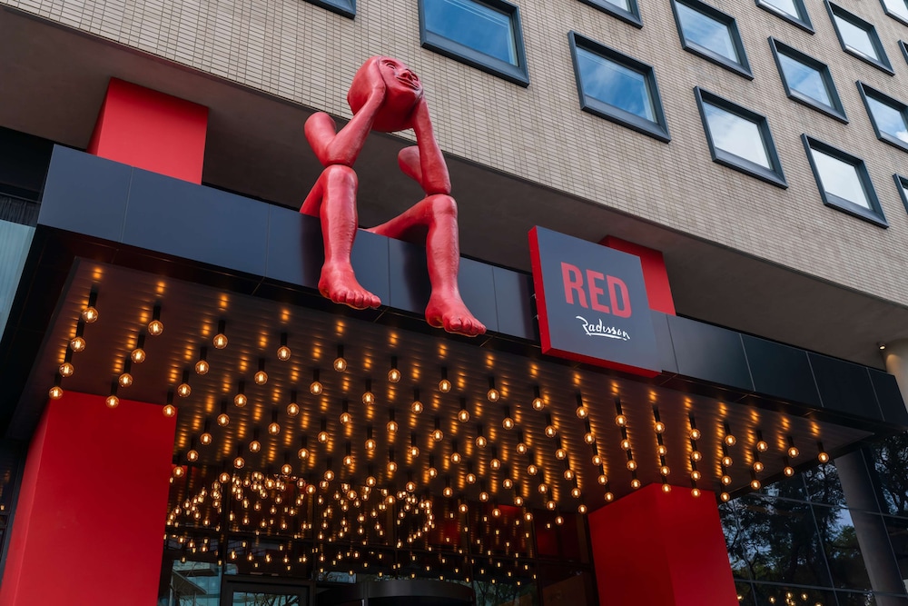 Radisson RED Hotel, Johannesburg Rosebank 2/75