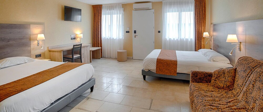 Hotel Des Sources 3/28