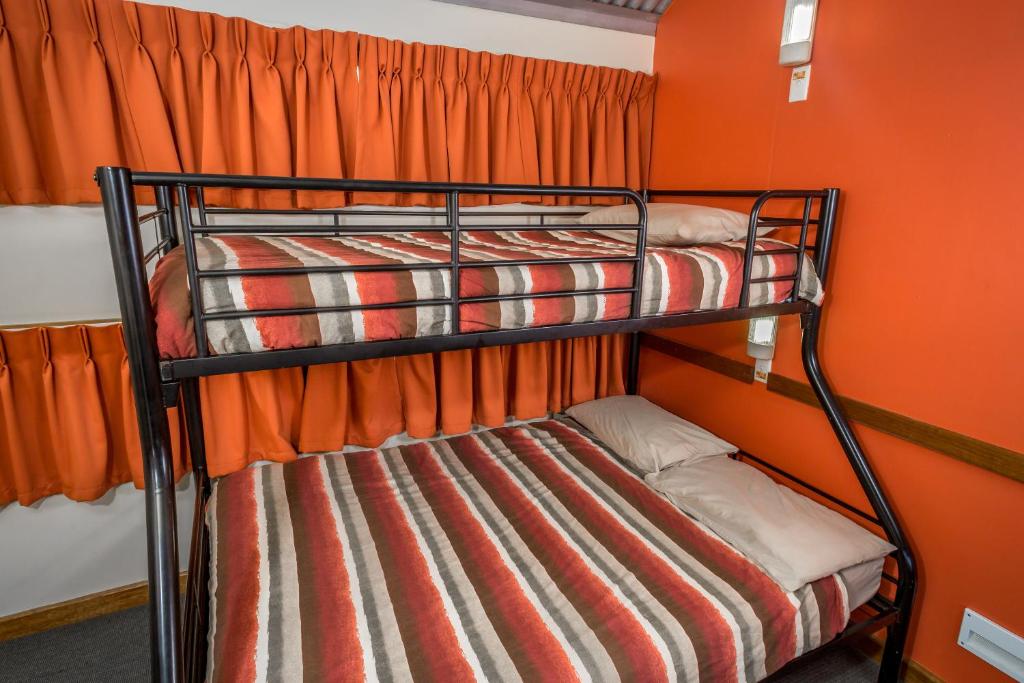 Red Rock Hostel 24/36