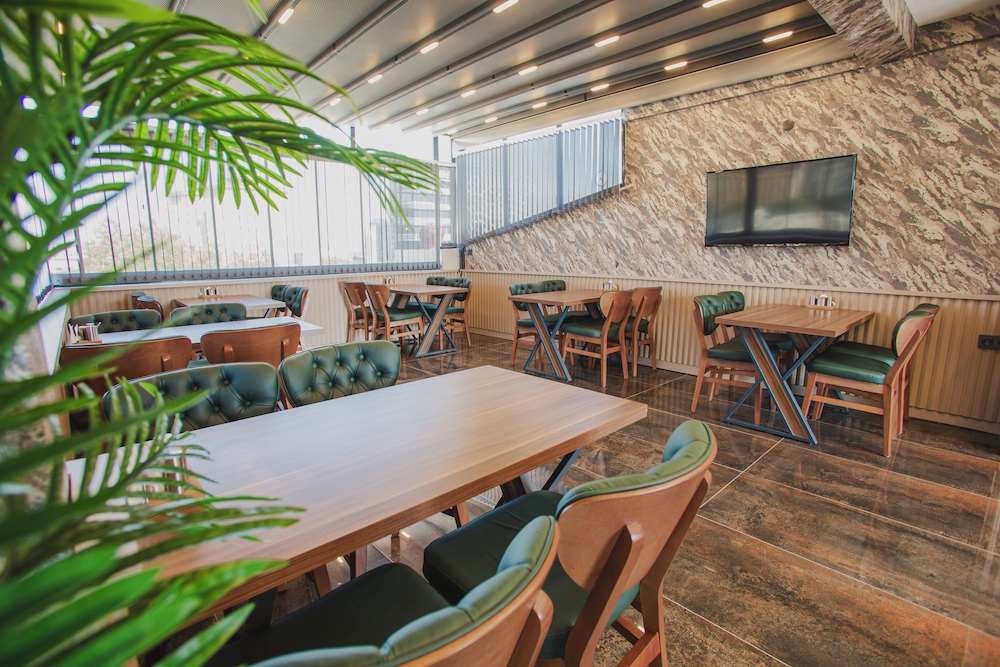 Prusias Otel 26/38
