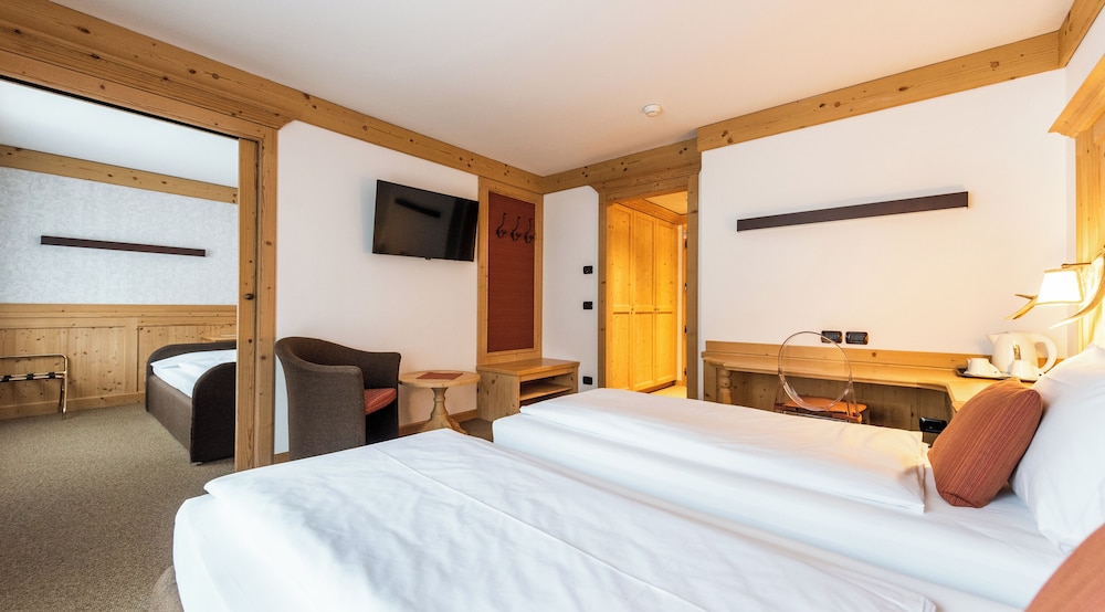 Hotel Antares 24/70