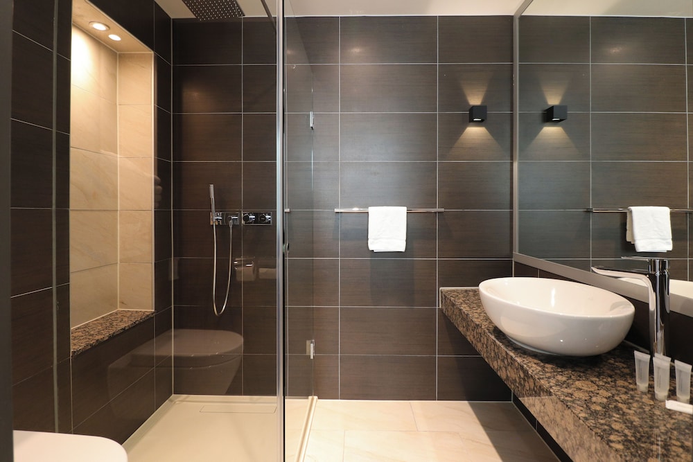 Hotel Levell 45/53