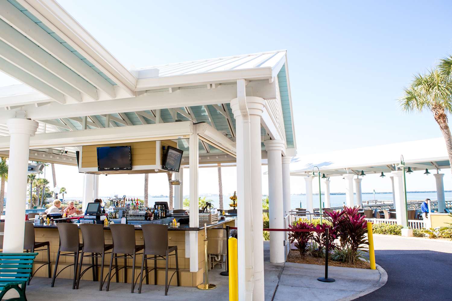 Best Western Plus Yacht Harbor Inn 32/42