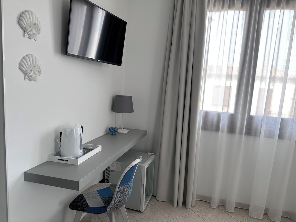 Hotel Baia Di Venere 36/50