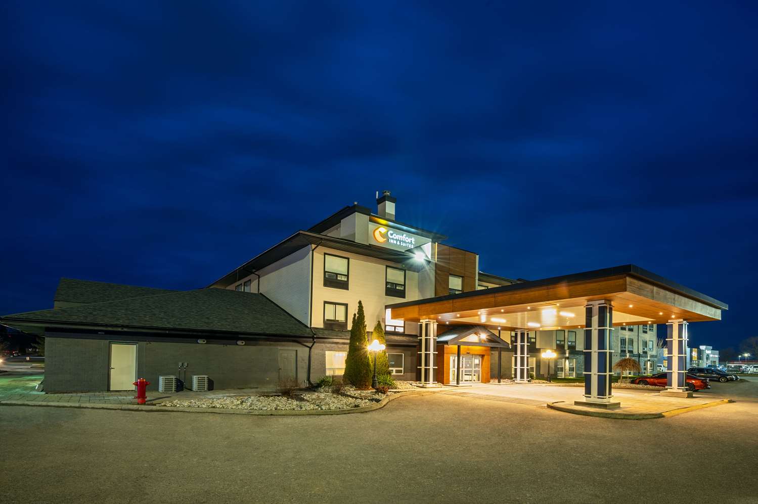 Comfort Inn and Suites Ingersoll, ON 2/12