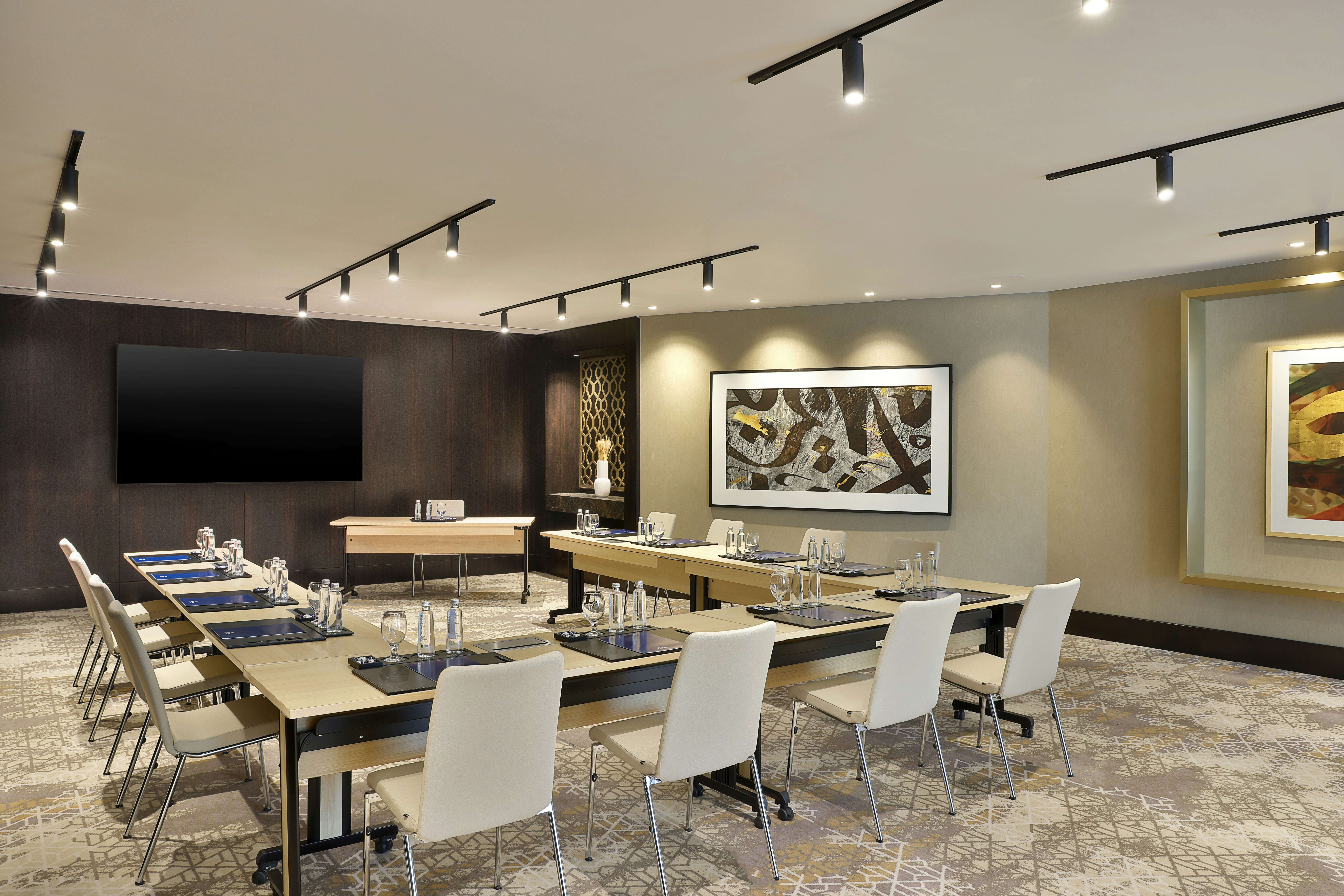 هيلتون الرياض العليا(Hilton Riyadh Olaya) 52/57