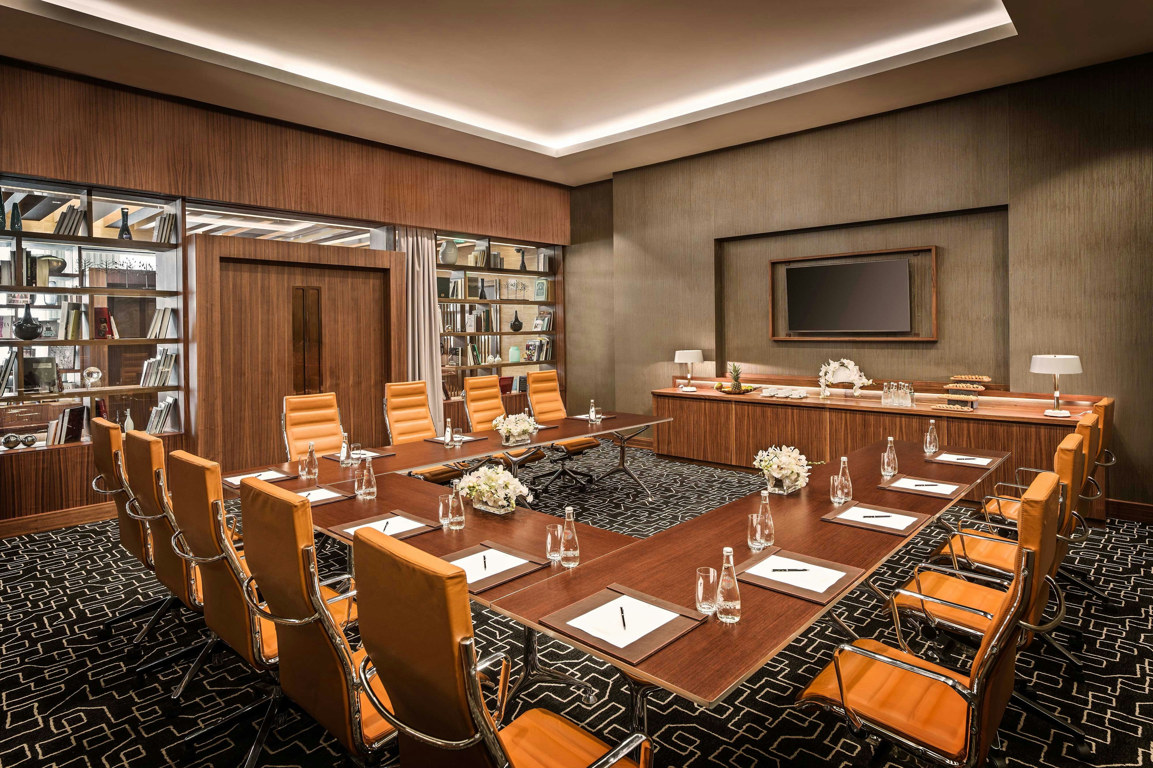 Sheraton Intourist Hotel Baku 51/57