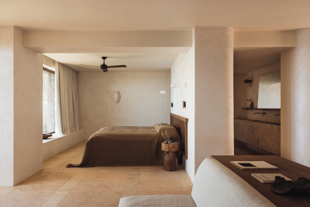 Gundari Folegandros 24/50
