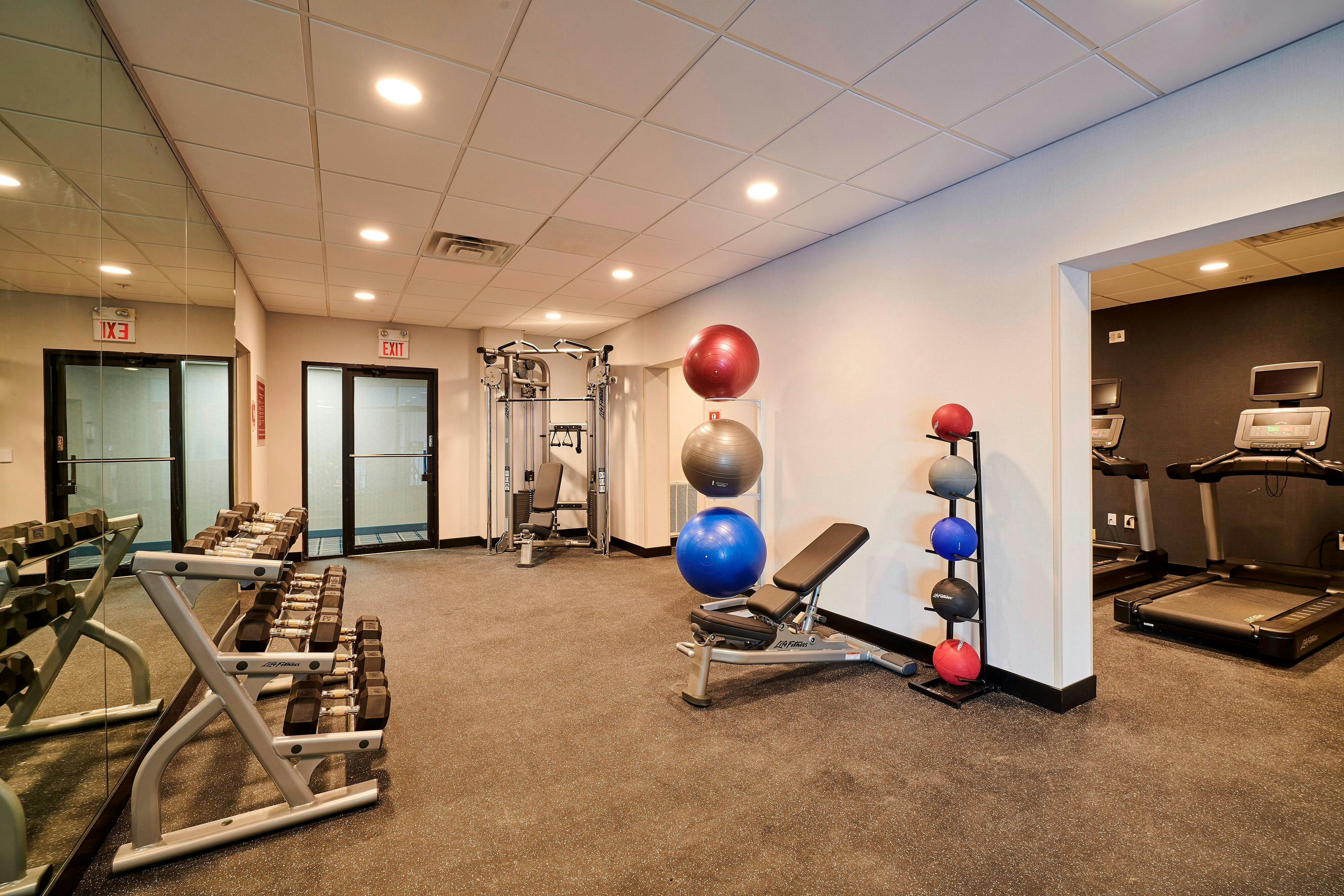 Four Points By Sheraton Cleveland-Eastlake 7/15