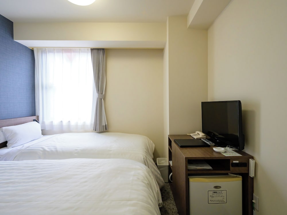 Hotel Econo Fukui Ekimae 6/50