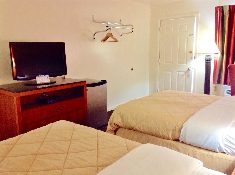Americas Best Value Inn Lancaster 8/15