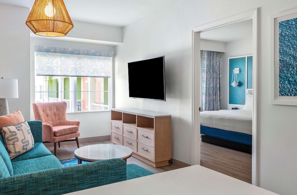 Doubletree Suites By Hilton Naples 43/67