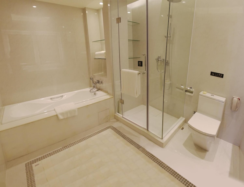 Leeden Jingxi Hotel 27/28