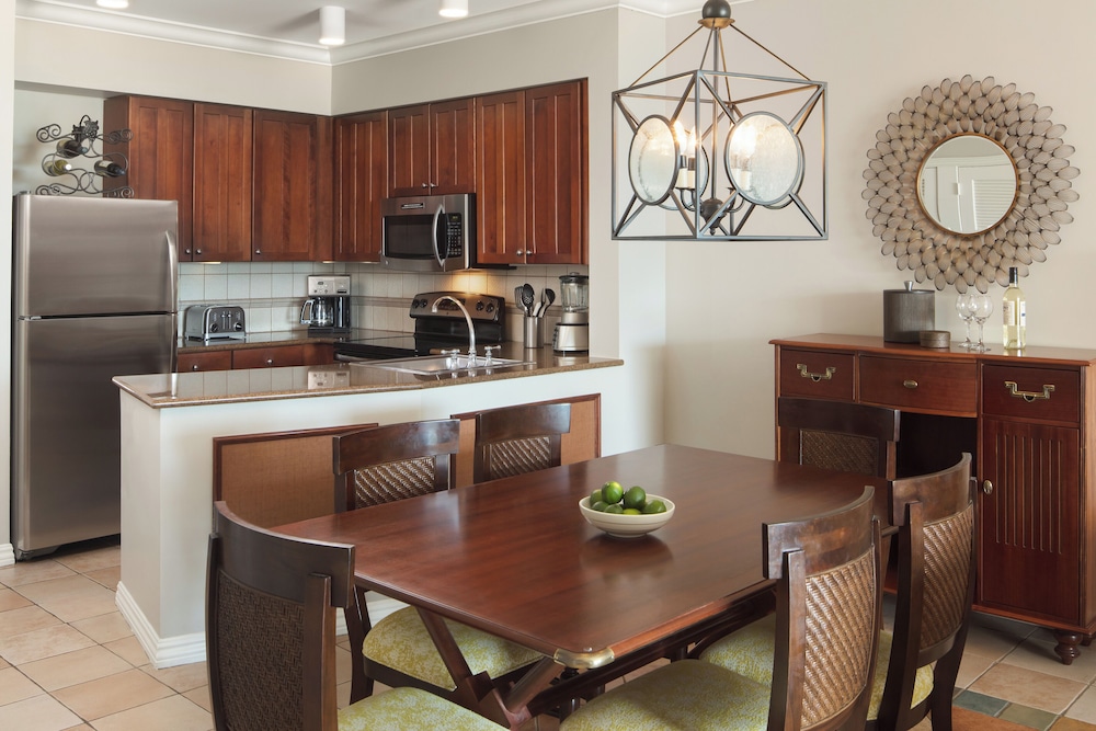 Hyatt Vacation Club at Windward Pointe 40/58