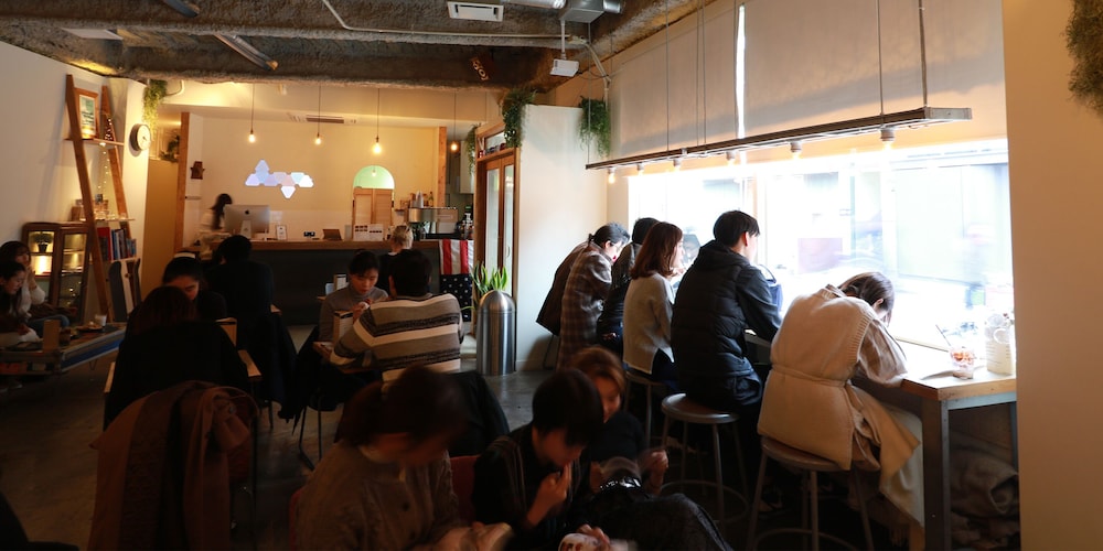 Almond Hostel & Cafe Shibuya 35/41