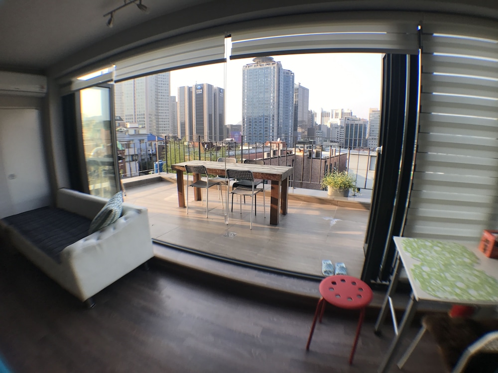 Myeongdong Artmonstay Guesthouse 41/74