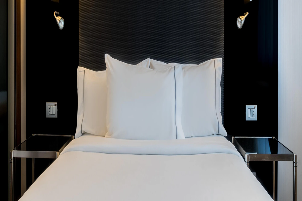 AC Hotel St Louis Downtown 3/4