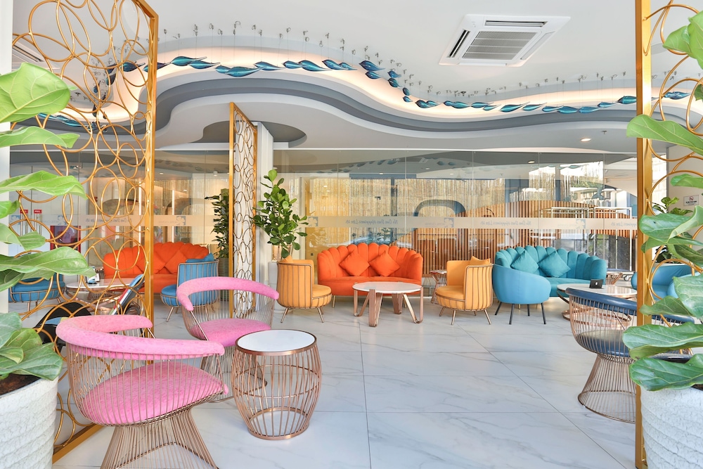Hotel Clover Patong Phuket 45/75