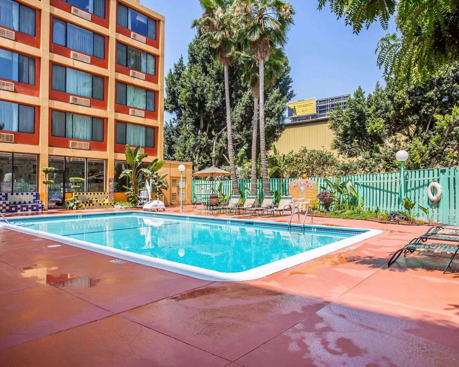 Quality Inn and Suites Montebello - Los Angeles 2/51
